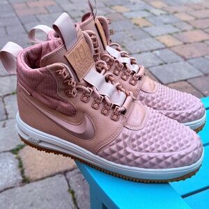 Women's Nike Lunar Air Force 1 Duckboot - Particle Pink AA0283-600 US Size 10.5